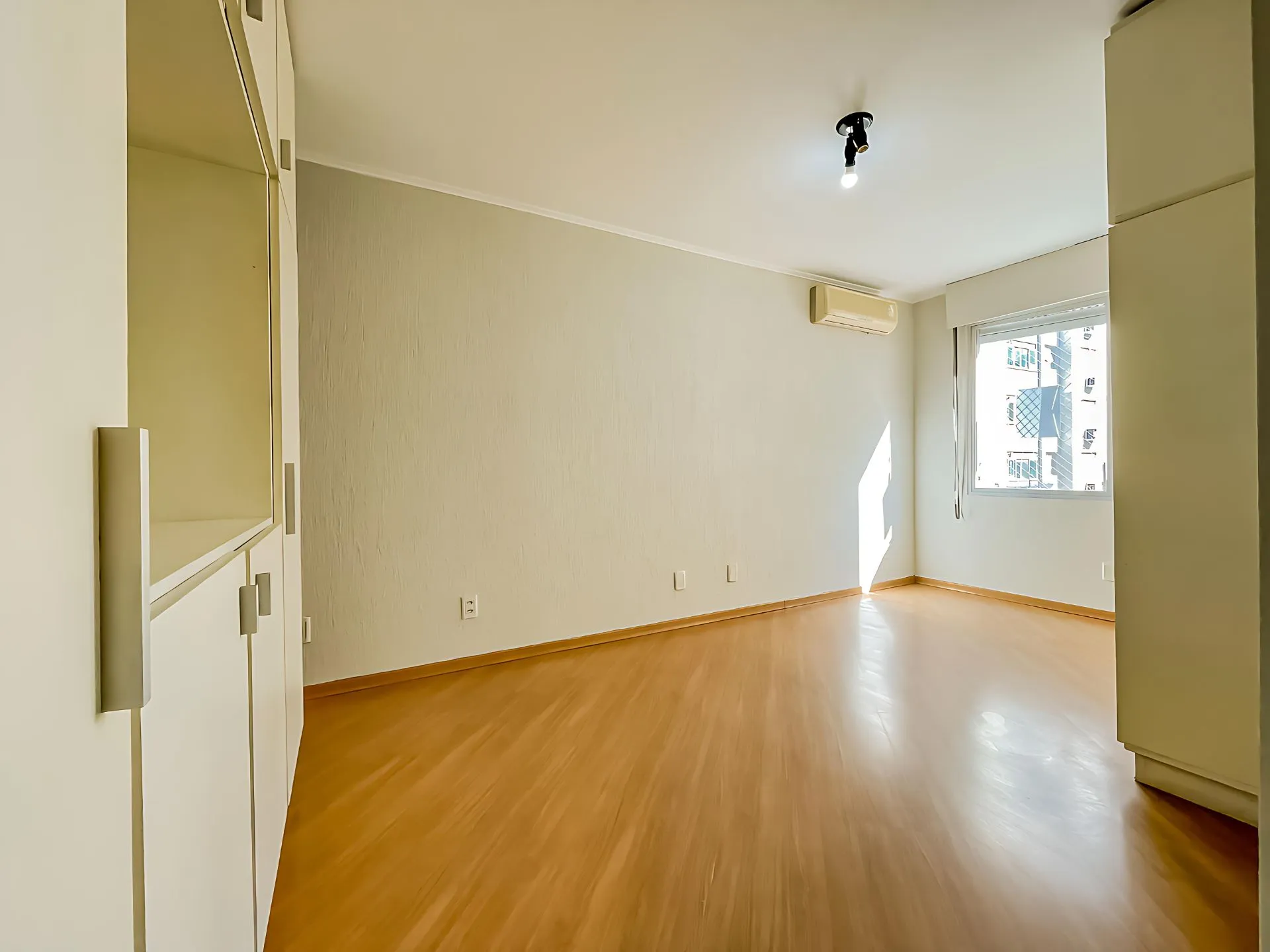 Imagem Apartamento à venda em Porto Alegre, Moinhos de Vento, com 3 quartos, 247.85m2