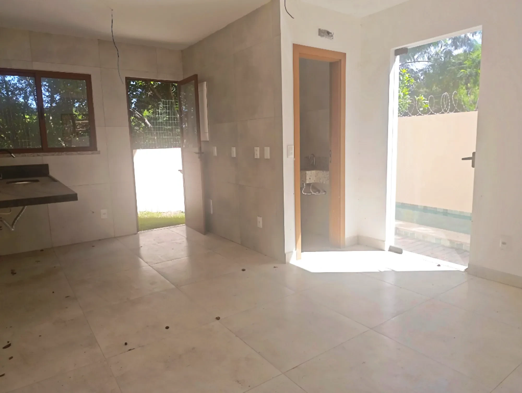 Imagem Casa de Condomínio com 2 Quartos à Venda, 81 m² em Imbassaí - Mata de São João