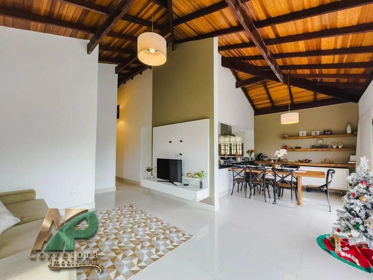 Imagem Chácara / Casa Térrea em Cotia | 1.500m² de Terreno | R$ 585 Mil