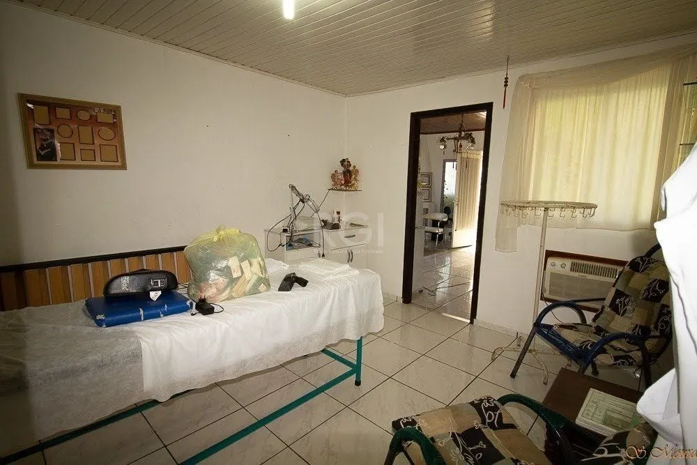 Imagem Casa no Bairro Tristeza - 3 dormitórios