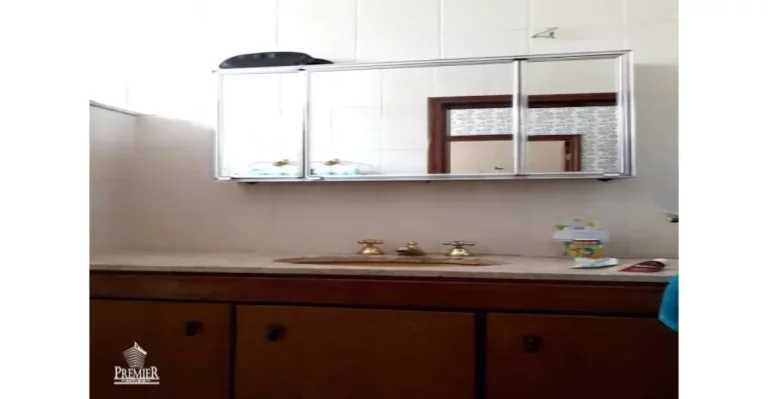 Imagem ÓTIMA CASA COM EDICULA E EXCELENTE LOCALIZAÇÃO NA VILA HORTOLÂNDIA EM JUNDIAÍ/SP.