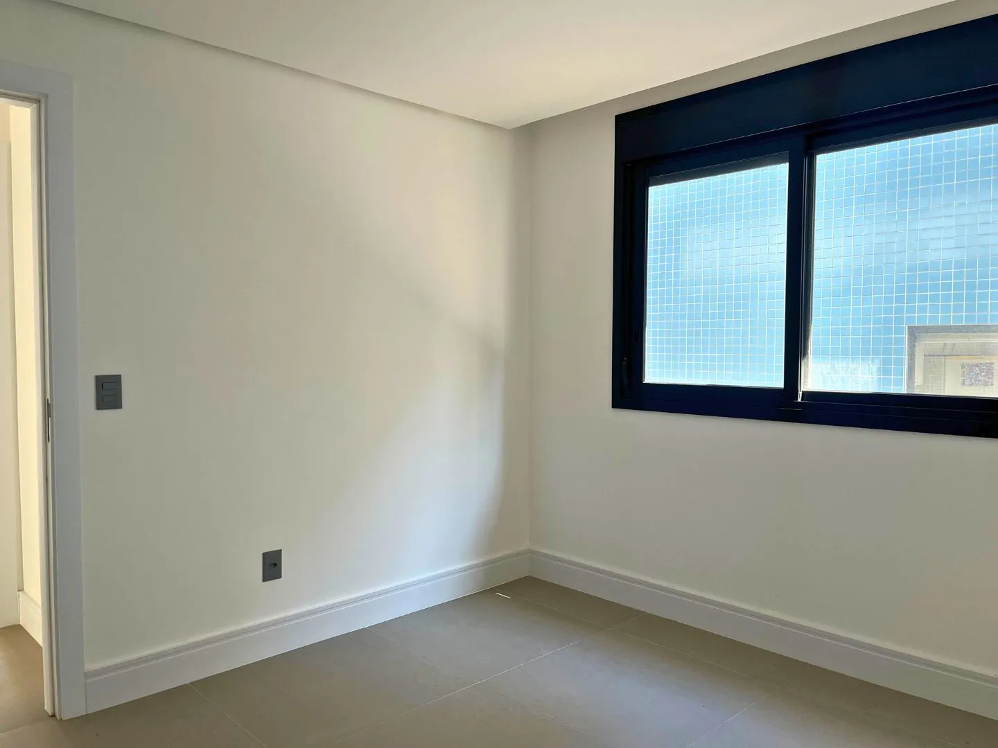 Imagem Apartamento à venda em Torres, Predial, com 2 quartos, 97m2