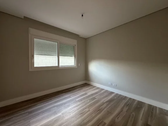 Imagem Casa em Condomínio com 4 quartos em Santa Felicidade