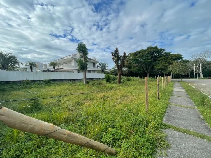 Imagem Terreno à venda, 598 m² - Jurerê Internacional - Florianópolis/SC