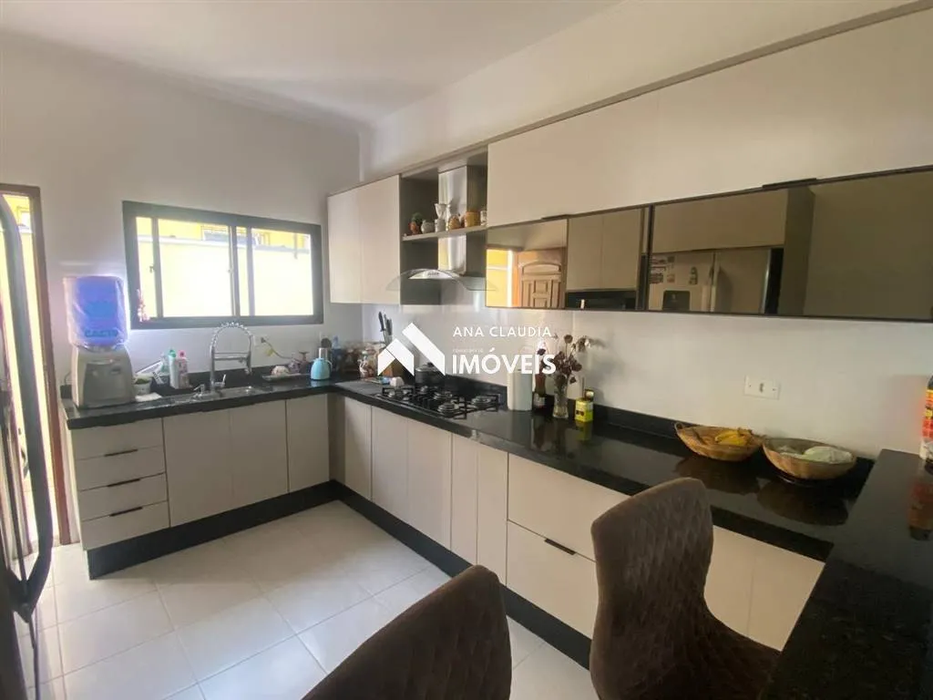 Imagem Casa a venda no litoral