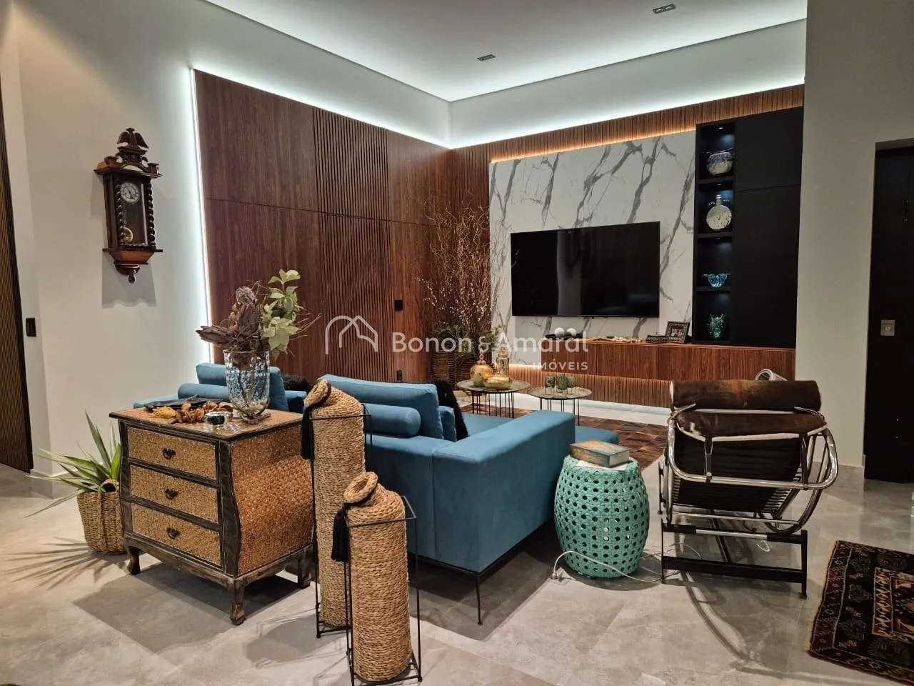 Imagem Casa em Condomínio à venda, térrea, 400m², 4 suítes Ville Saint Helene