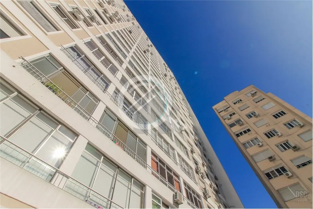 Imagem APARTAMENTO CENTRO HISTÓRICO , 4DORMITÓRIOS COM VAGA DE GARAGEM! Dificilmente quem é de Porto Ale...
