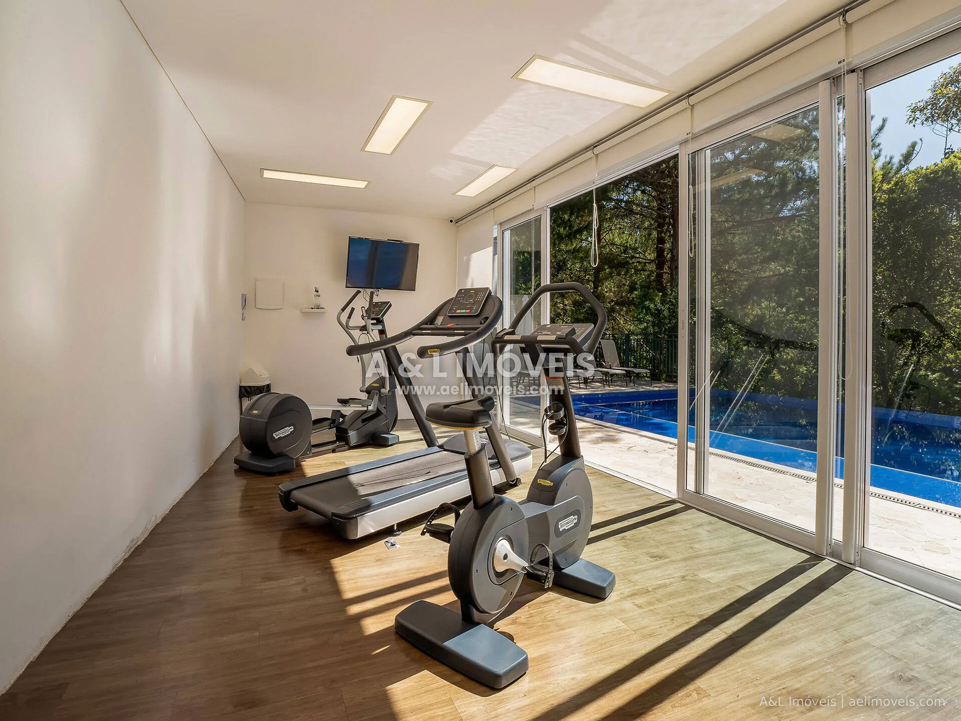Imagem Apartamento 159 m² no Capivari | Piscina Aquecida e Lareira a Gás