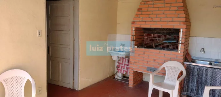 Imagem Ótima Casa centro de Pelotas, localização privilegiada próximo Hospital Clinicas