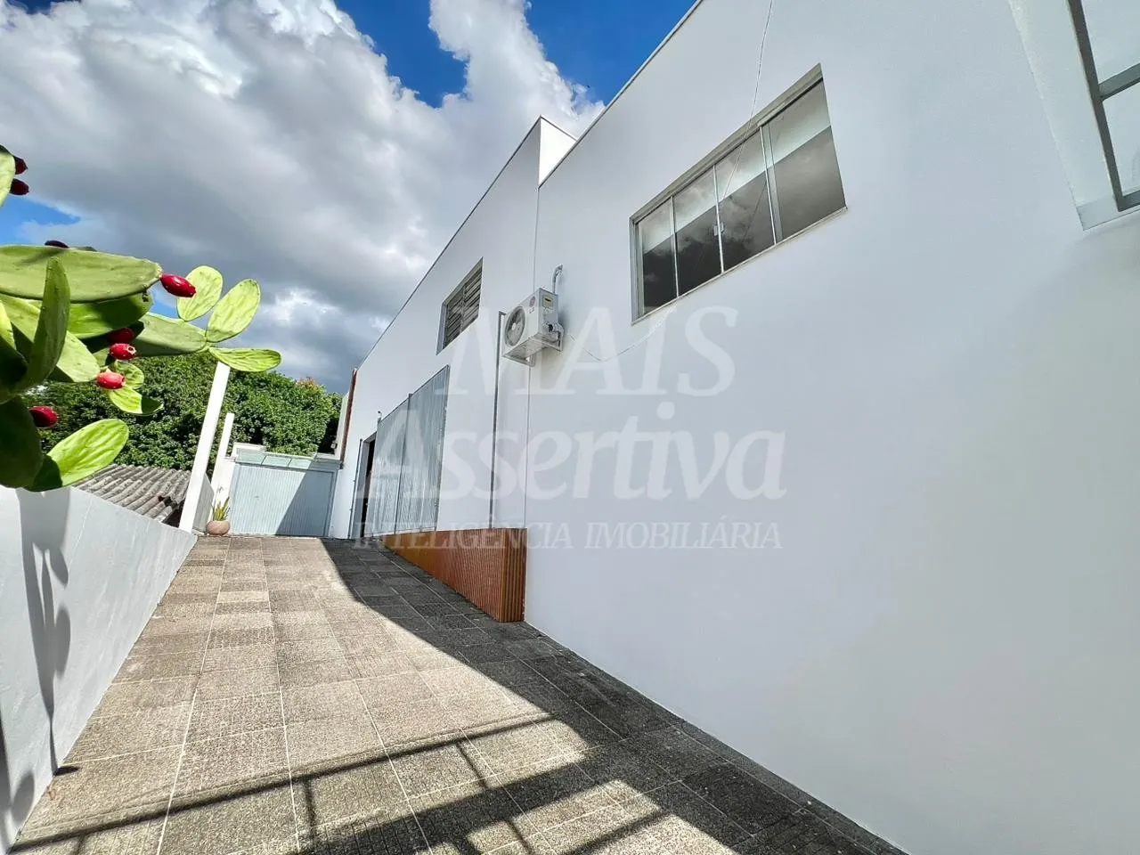 Imagem Prédio comercial +Casa Residencial para venda , bairro Ipiranga em Campo Bom/RS.