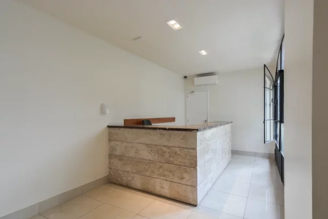 Imagem Apartamento à venda em São Paulo, Cerqueira C?(C)sar, com 3 quartos, 187m2