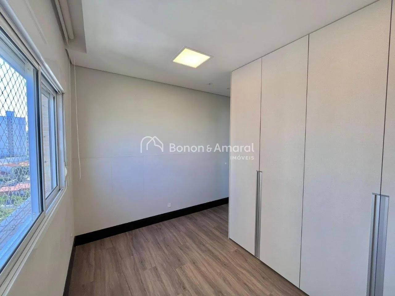 Imagem "Luxuoso Apartamento no Taquaral: Sofisticação, Conforto e Exclusividade"