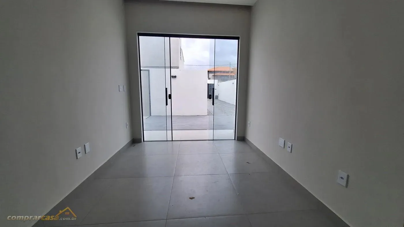 Imagem Casa para Venda em Cabo Frio / RJ no bairro Vila do Peró