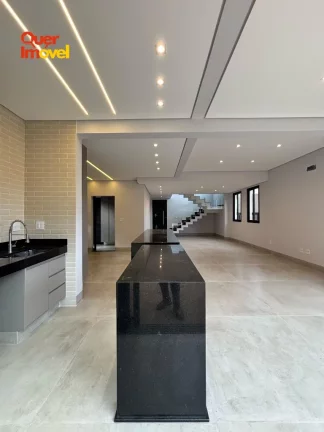 Imagem Casa em Condomínio de Luxo em Ribeirão Preto-SP: 4 quartos, 4 suítes, 2 salas, 5 banheiros, 4 vagas de garagem, 250m² de área.