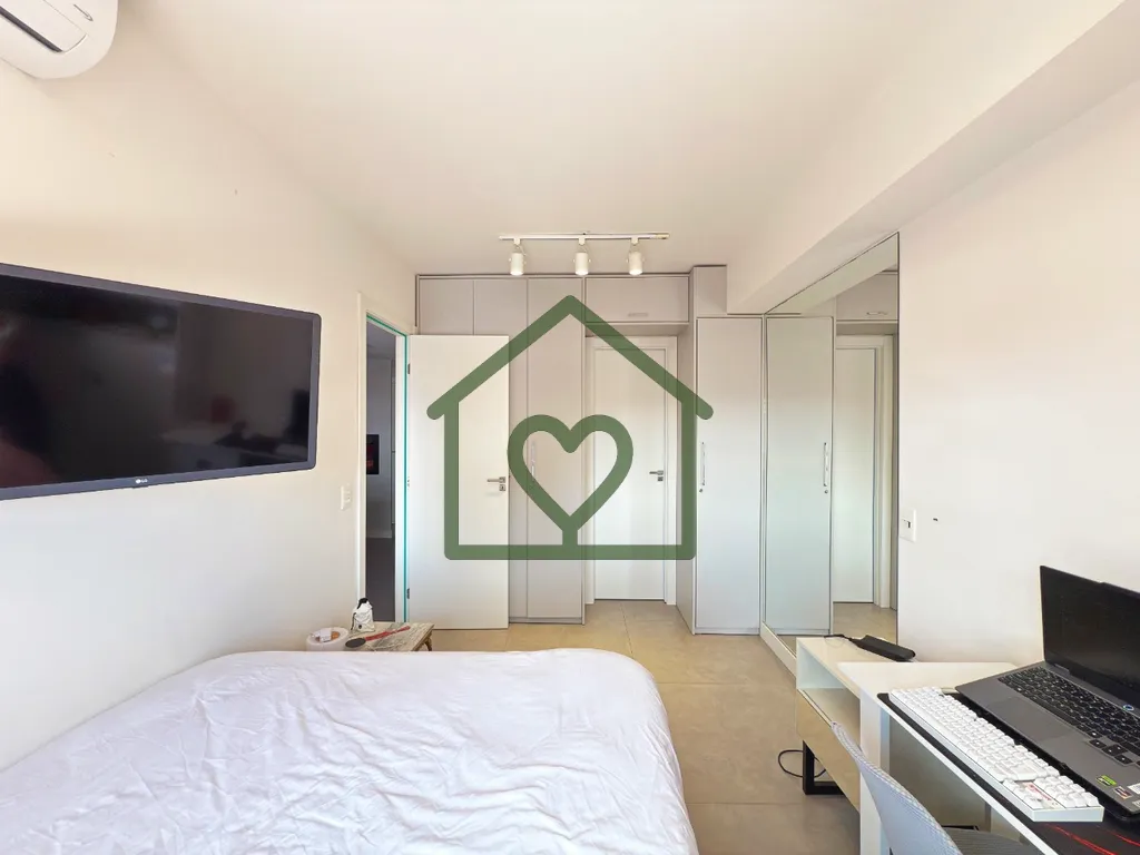 Imagem Excelente apartamento à venda no Azenha, Porto Alegre. Com 48 m² de área privativa, este imóvel ...