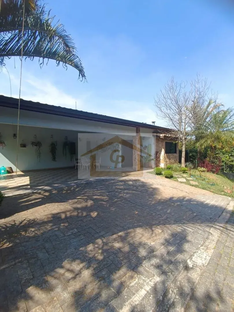 Foto do imóvel Lugar Alto em Cotia, Mirante da Granja Viana 4 Dormitórios, sendo 3 suítes