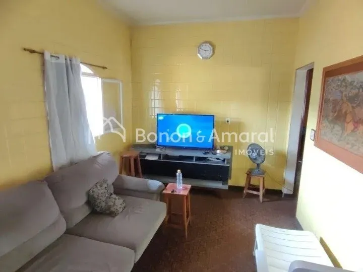 Imagem Casa com 3 Quartos à venda, 190m² - Taquaral