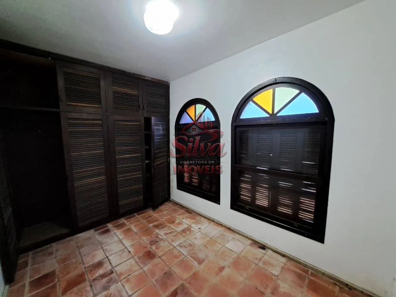 Imagem Casa com 3 Suítes a 120m do Mar