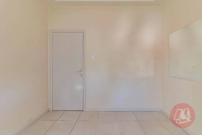 Imagem No Menino Deus 102 m², 2 dormitórios com sacada. e todo mobiliado.