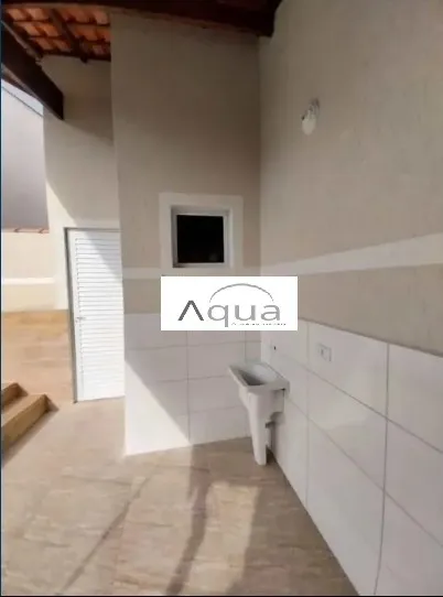 Imagem Casa para Venda em Mongaguá, Plataforma, 3 dormitórios, 1 suíte, 2 banheiros, 2 vagas