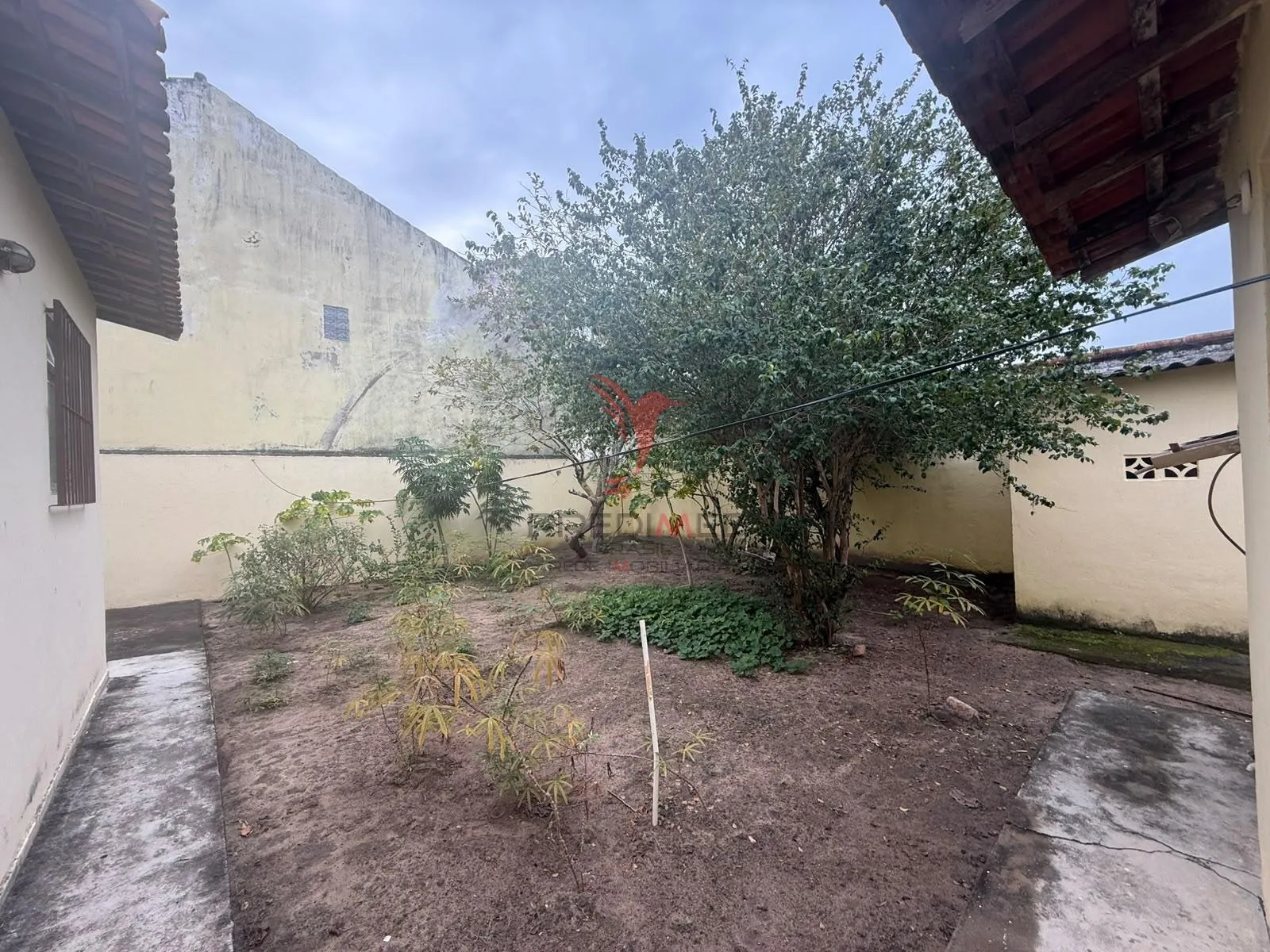Imagem Casa á venda com área externa, garagem para 5 carros, no Canellas City