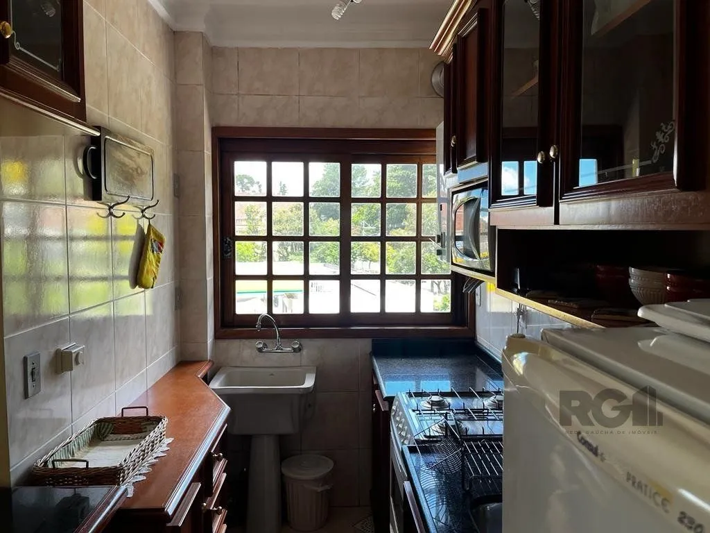 Imagem Cobertura duplex com 2 suítes e uma vaga para Comprar em Gramado.