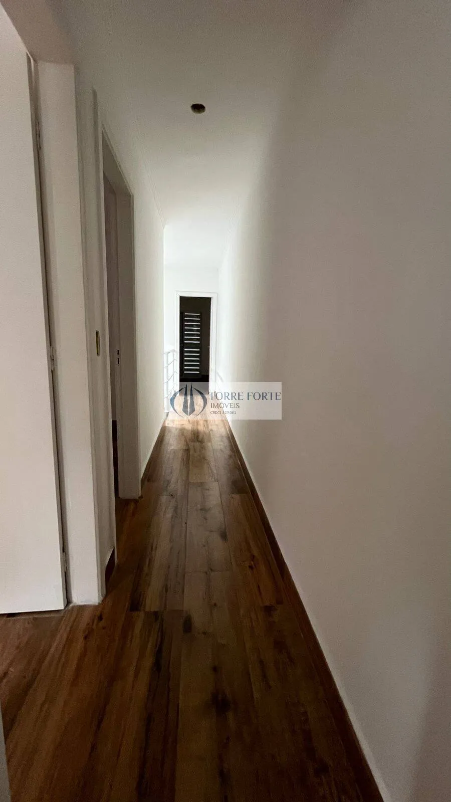 Imagem Casa sobrado novo, com 120m² em rua tranquila na Vila Canero