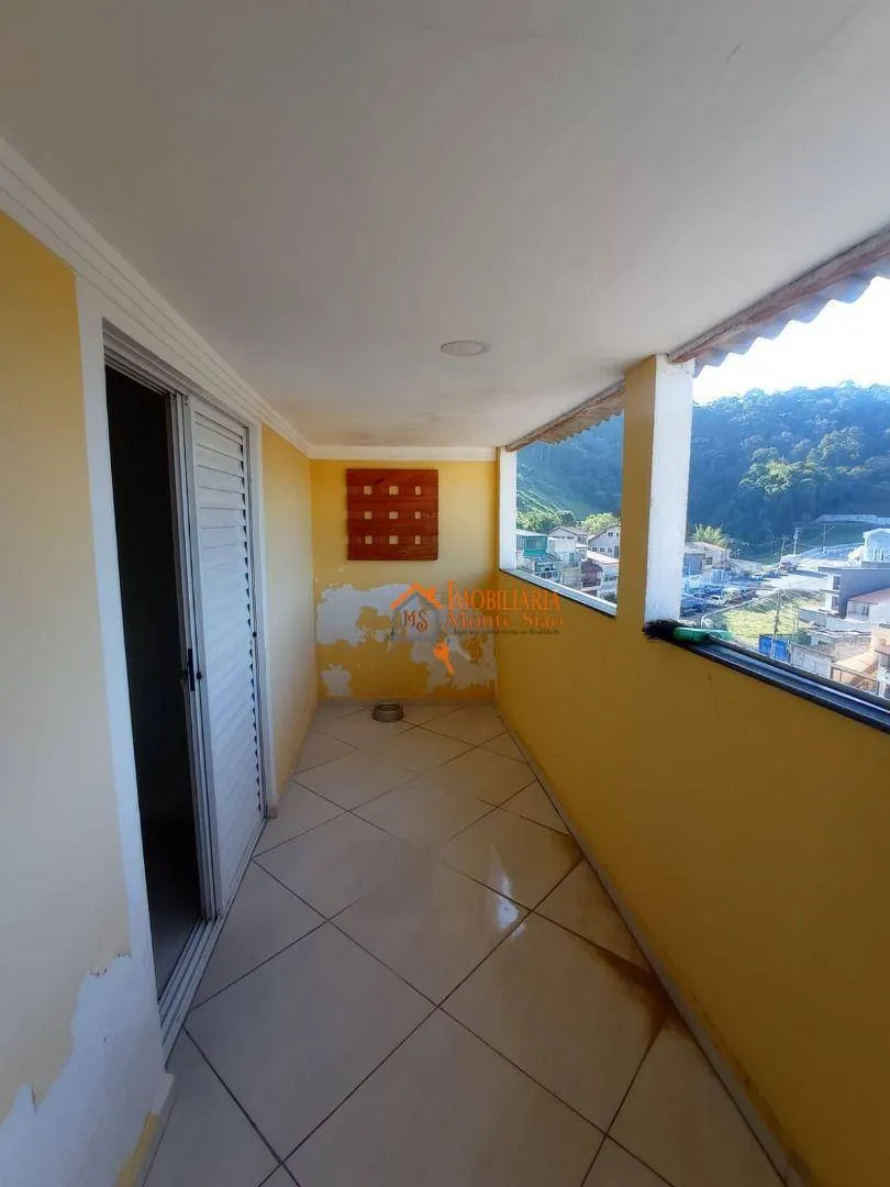 Imagem Sobrado com 5 dormitórios à venda, 200 m² por R$ 650.000,00 - Parque Flamengo - Guarulhos/SP