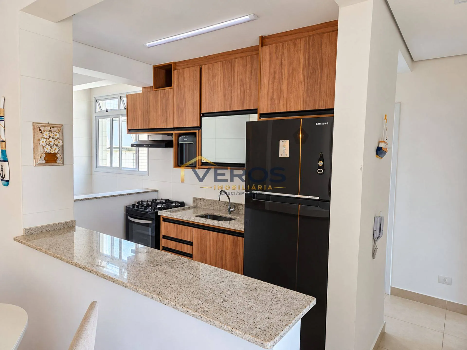 Imagem Apartamento a 80m da orla da praia Martim de Sá para alugar em Caraguá