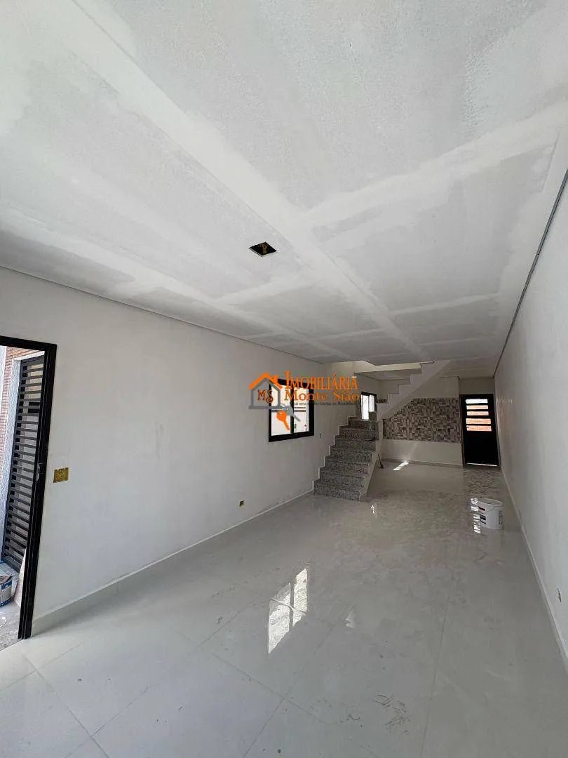 Imagem Sobrado com 3 dormitórios à venda, 100 m² por R$ 700.000,00 - Parque Flamengo - Guarulhos/SP