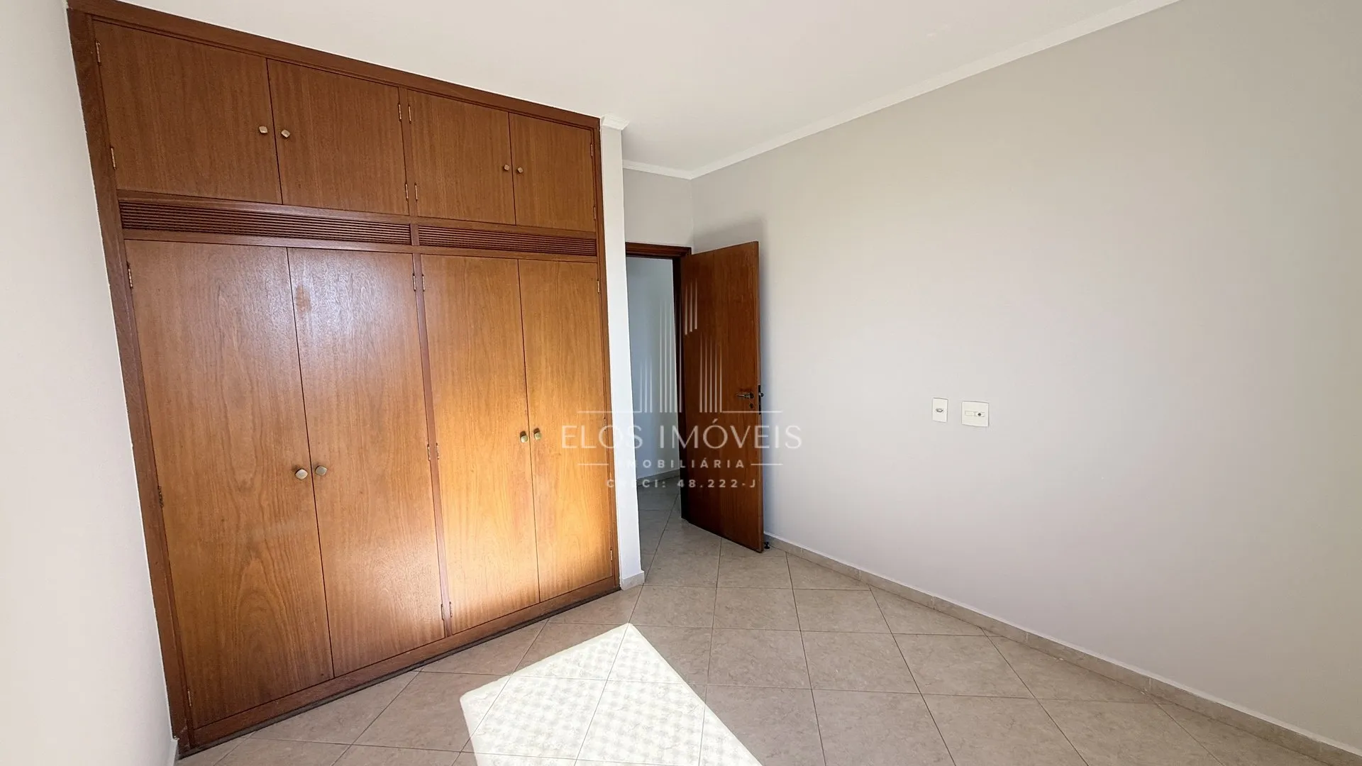 Imagem Apartamento de 4 quartos, 247m² no bairro Centro, em Limeira