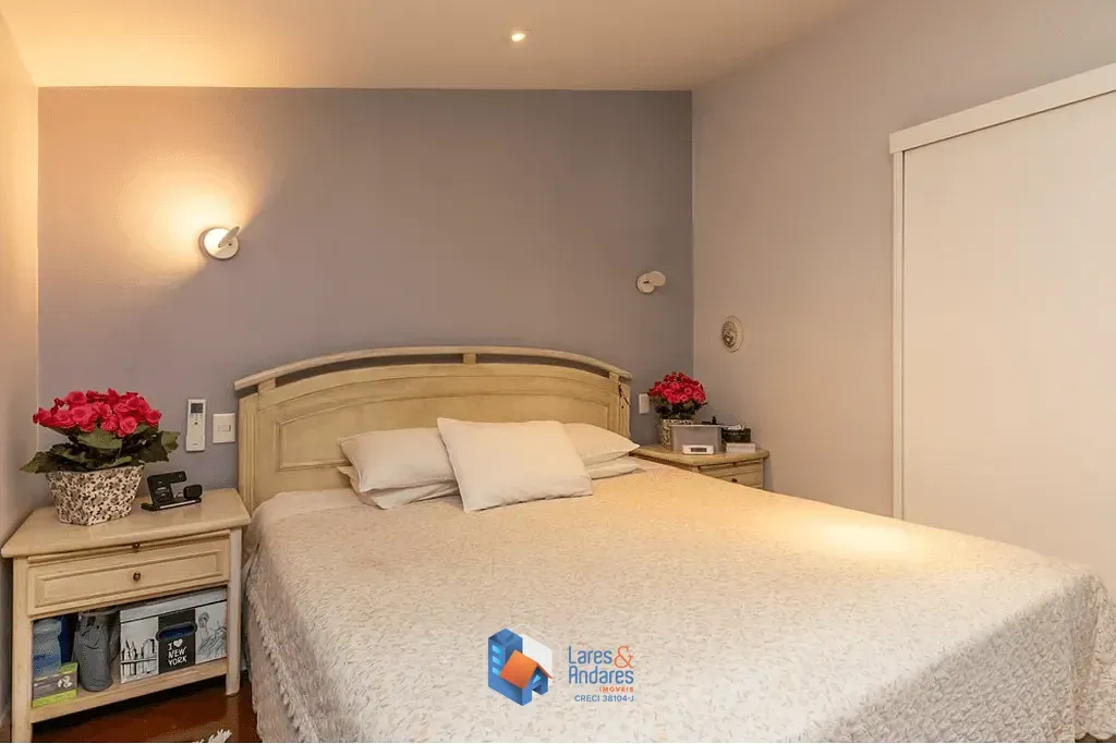 Imagem Casa à venda 4 Quartos 4 Suites 3 Vagas 220M² Bosque da Saúde São Paulo - SP