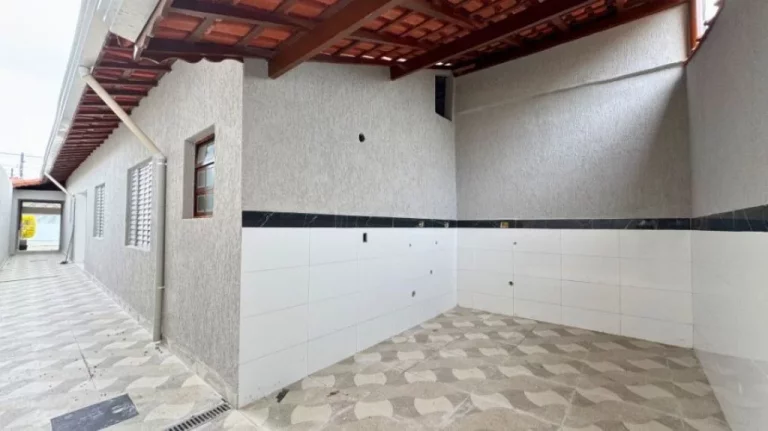 Imagem CASA COM 90 m² - TUPI - PRAIA GRANDE SP