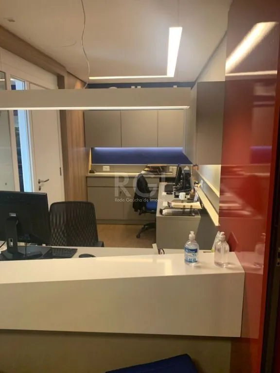 Imagem Prédio Para Comprar , 3300 m² por R$ 14.000.000,00 - Centro - Porto Alegre/RS