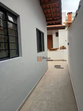 Imagem Casa com 3 dormitórios à venda, 135 m² por R$ 699.000,00 - Jardim Alvinópolis - Atibaia/SP
