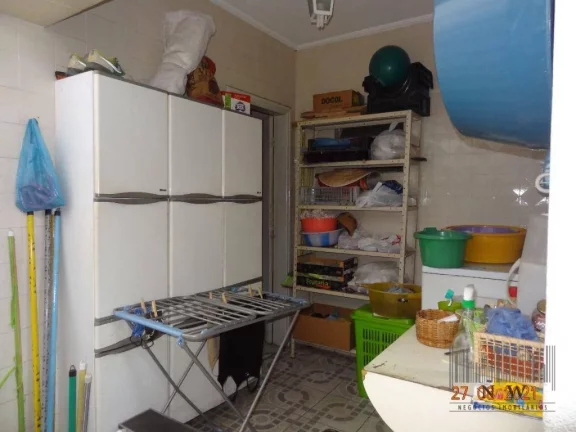 Imagem Sobrado à venda no Jaguaré São Paulo SP com 3 dormitórios, 1 suíte, 2 vagas de garagem e amplo quintal.