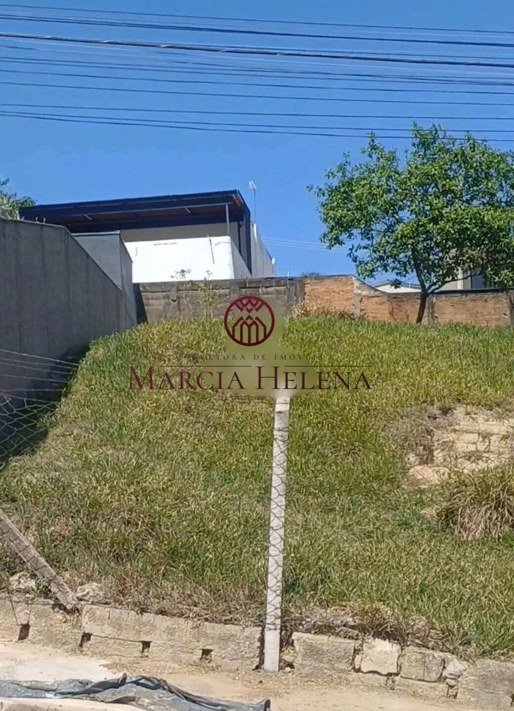 Imagem Terreno à venda em Amparo, Jardim São José, 300m2