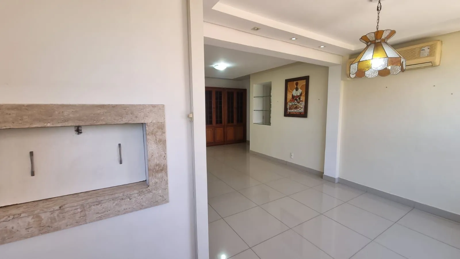 Imagem Apartamento 03 dormitórios 110mq e duas vagas, semi mobiliado, no Bairro Auxiliadora para locação.
