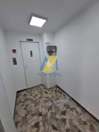 Imagem Prédio Comercial com Elevador | Andares Modulares para Empresas