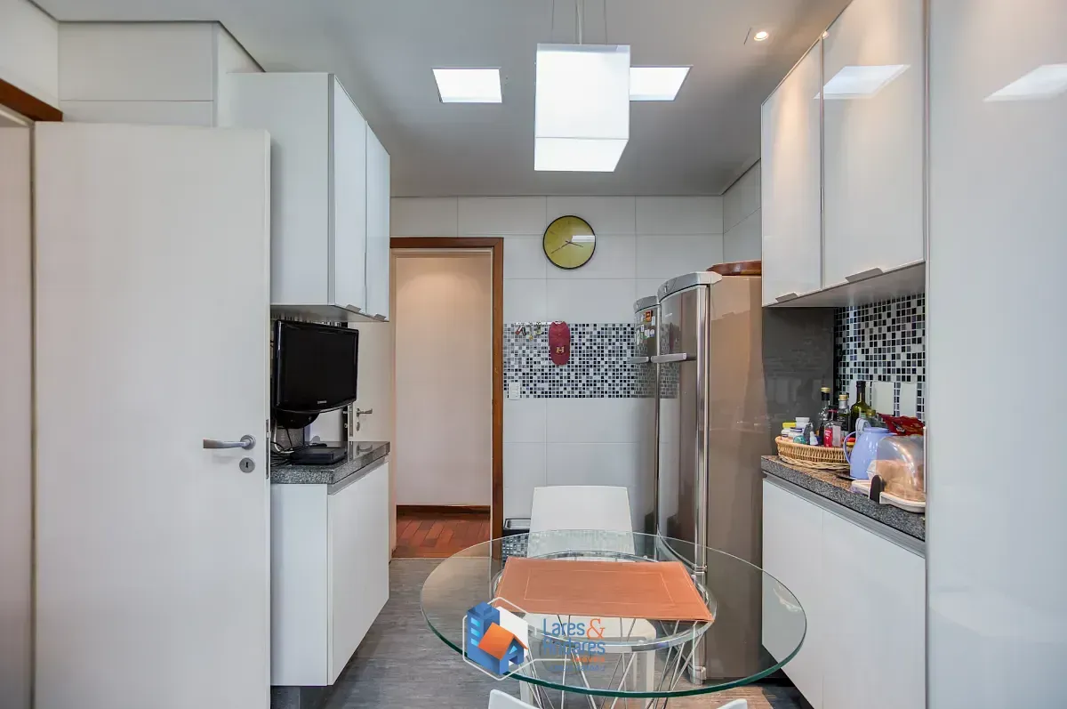 Imagem Apartamento para venda em Perdizes com 4 quartos, sendo 3 suítes, 192m²