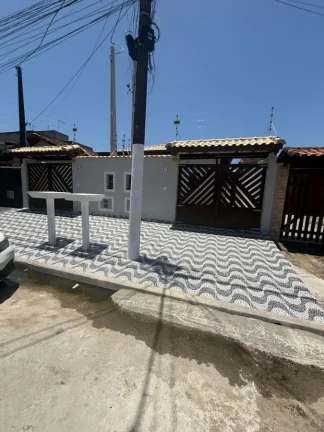 Imagem Casa para Venda em Itanhaém, Bopiranga, 2 dormitórios, 1 suíte, 1 banheiro, 2 vagas