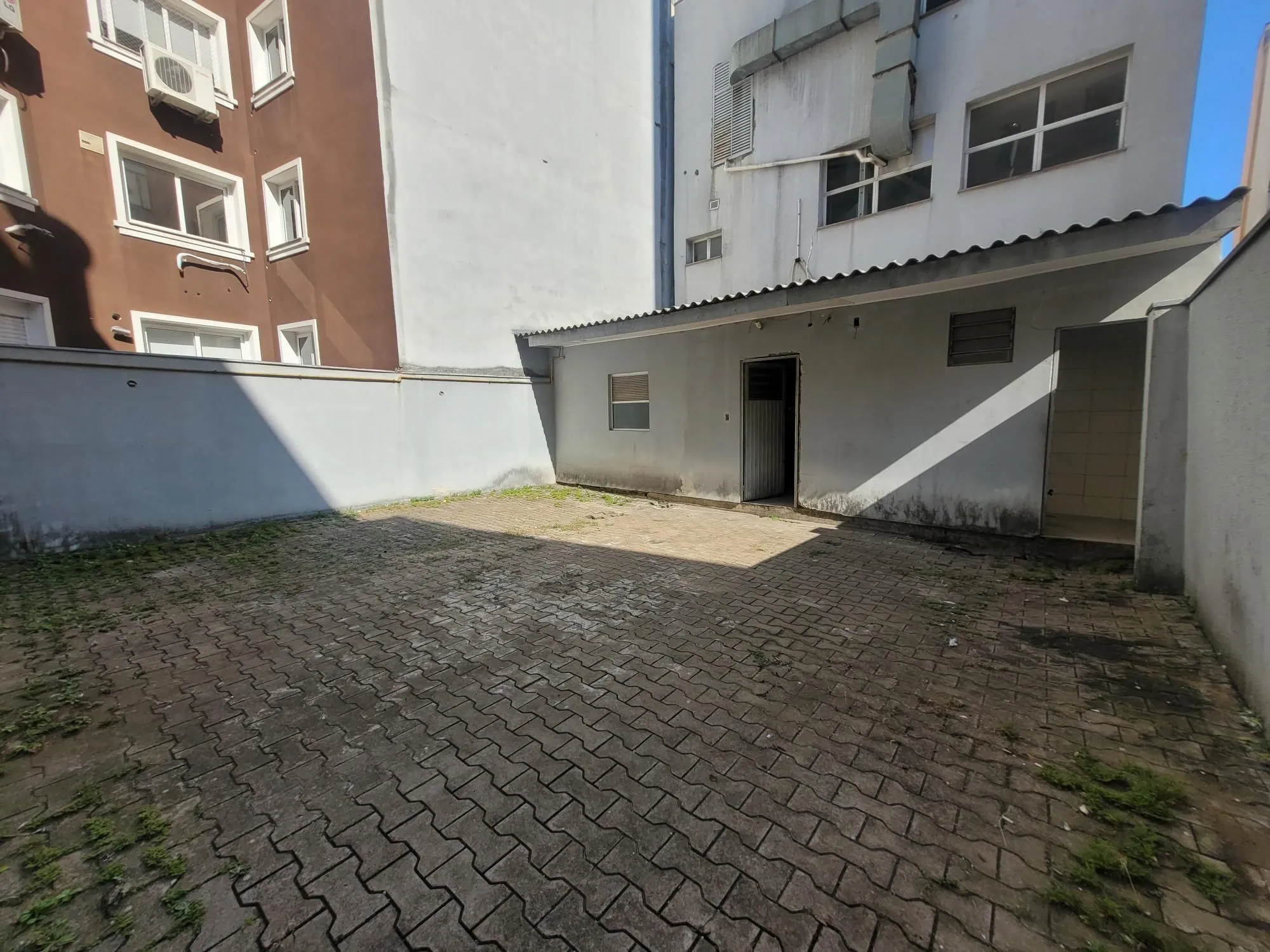 Imagem Loja Térrea com Mezanino