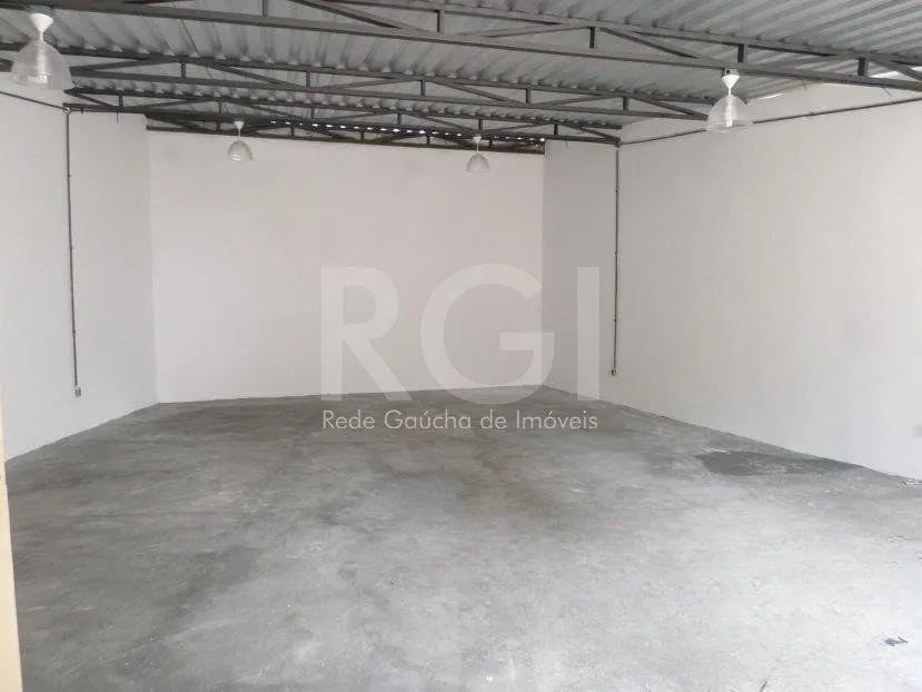 Imagem Casa Comercial com pavilhão de 294,03m² no bairro São Geraldo -Porto Alegre
