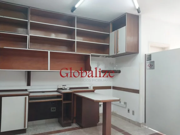 Imagem Sala de 42m² no Centro de Santos-SP, com 1 sala, 1 banheiro R$315.000,00