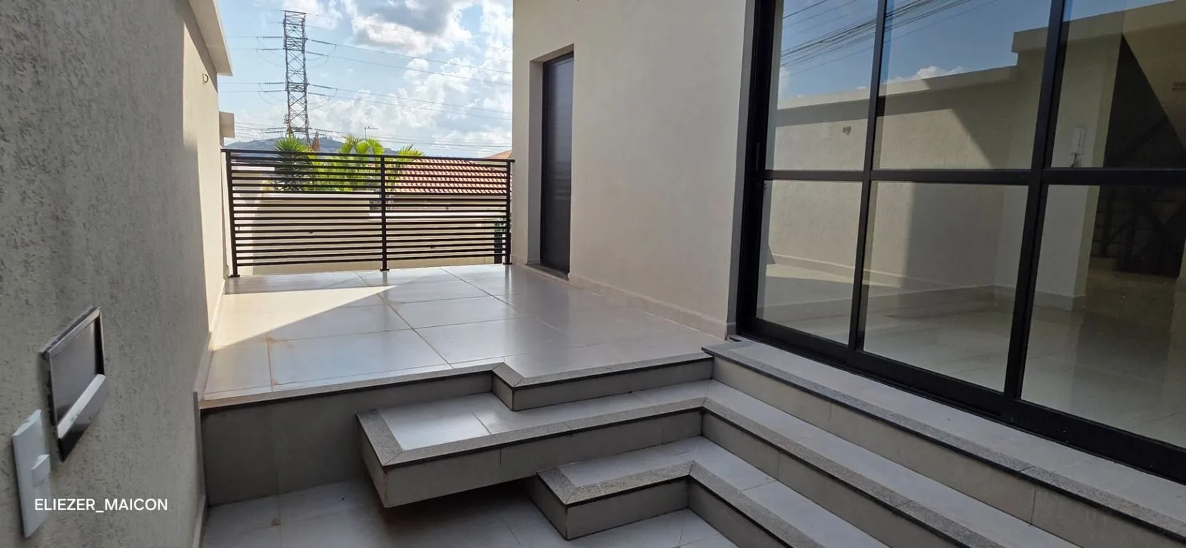 Imagem Casa a venda com 3 quartos no bairro Jardim Acacias em Poços de Caldas - MG