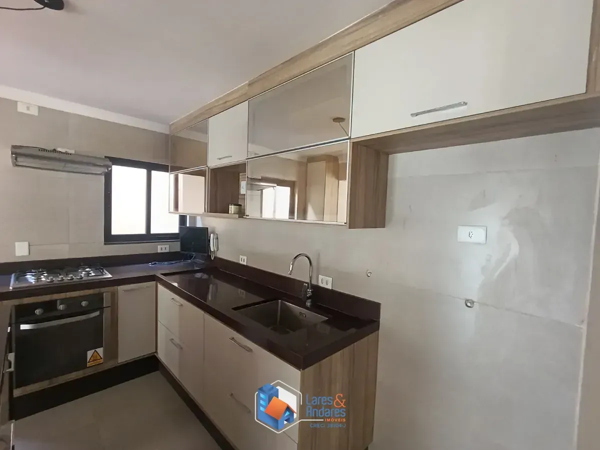 Imagem Casa para venda em Horto Florestal com 4 quartos, sendo 2 suítes, 156m²