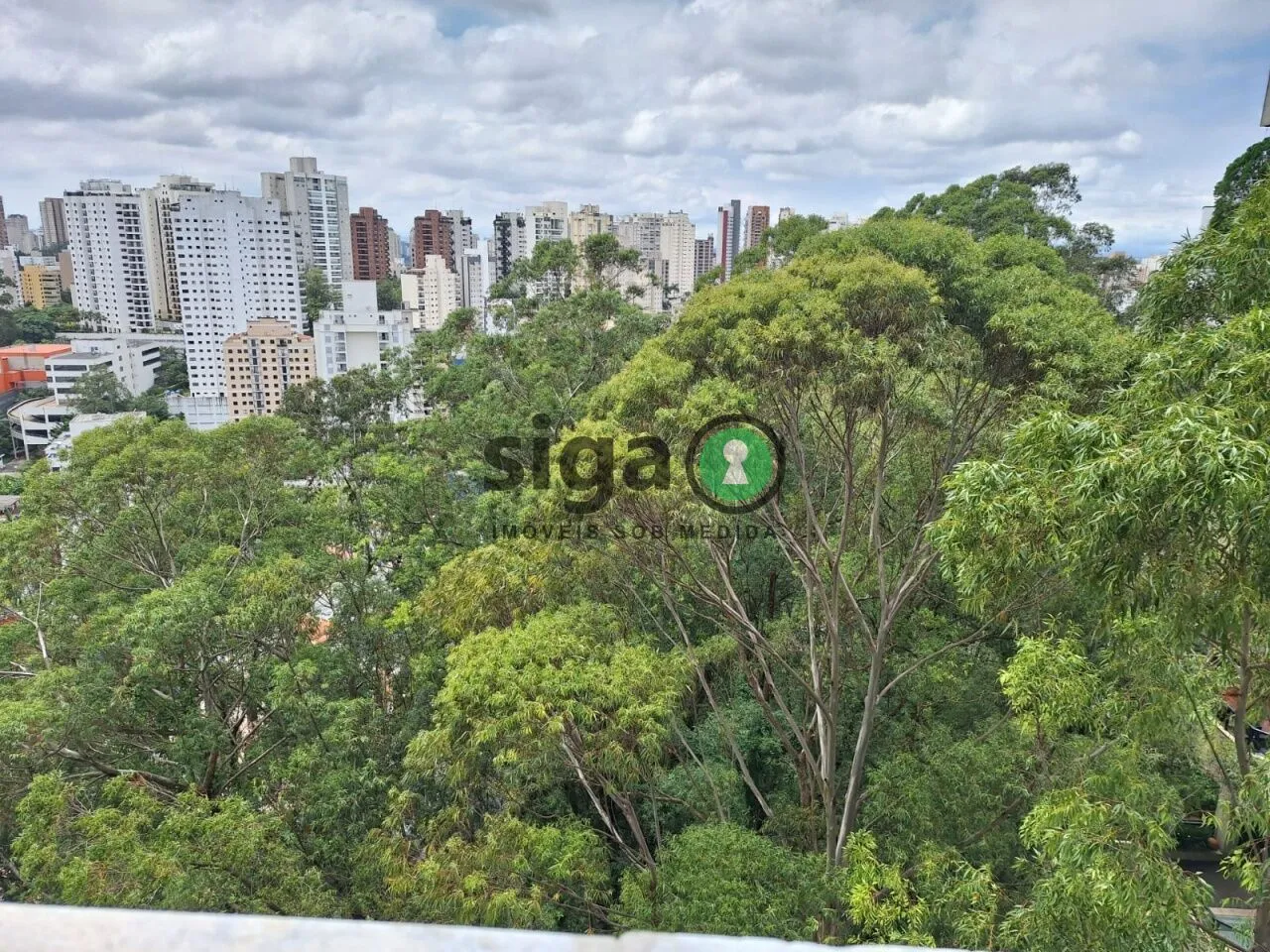 Imagem Vila Suzana co 4 dormitórios, 4 suites