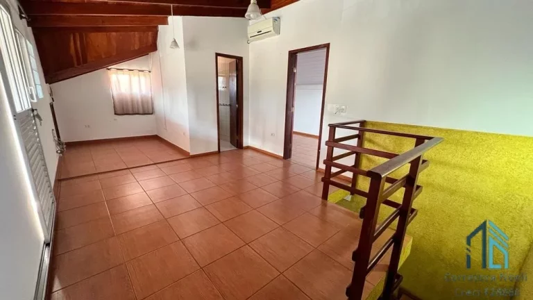 Imagem (PERMUTA) Casa a venda com edícula a venda 05 quartos c/suítes, no Jd. Botânico em Curitiba PR
