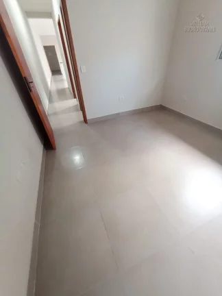 Imagem Casa à Venda - Mongaguá | 3 Dormitórios + Piscina | R$ 379.000