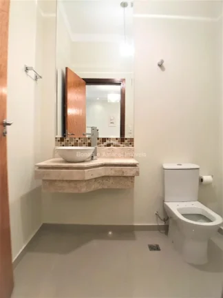 Imagem Maravilhosa oportunidade de adquirir esta casa à venda no San Conrado, Sousas, Campinas. Com um aca...